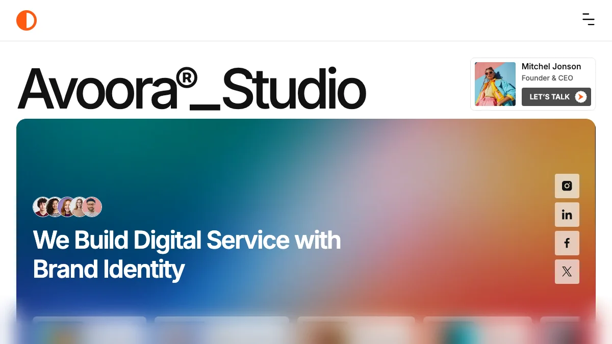 Screenshot of the Avoora theme homepage
